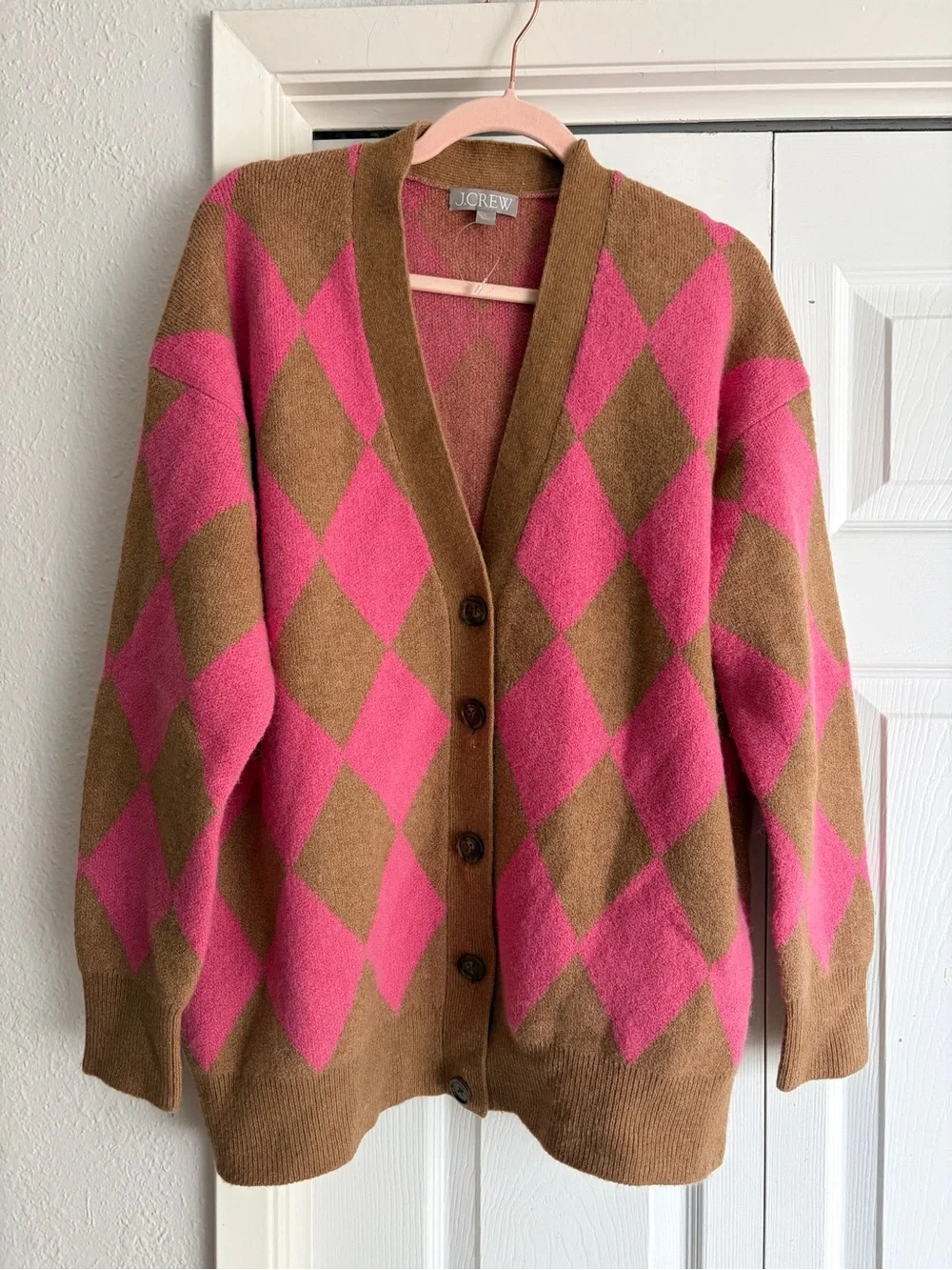 Like-new J. Crew Argyle V-neck cardigan sweater in Supersoft yarn Acorn Azalea
